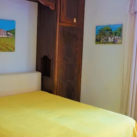 Сasa de vacaciones Maison Les Lauriers Roses Vue Sur Le Maquis De Porquerolles *